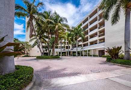 1932 Harbourside Dr #251 Longboat Key, FL 34228