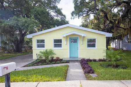 513 E Morgan St Tarpon Springs, FL 34689