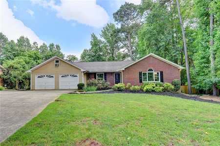 2842 Cardinal Lake Dr Duluth, GA 30096