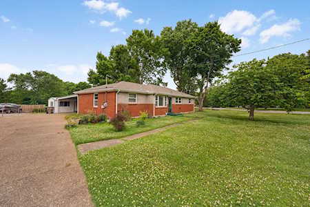 3808 Creekside Dr Nashville, TN 37211