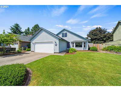8743 SW Hamlet St Tigard, OR 97224