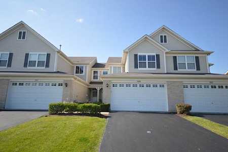 509 Silver Charm Dr Oswego, IL 60543