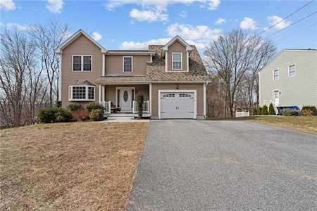 3 Bella Ct North Providence, RI 02911