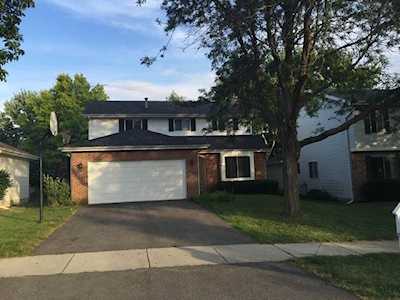 1154 Greensfield Dr Naperville, IL 60563
