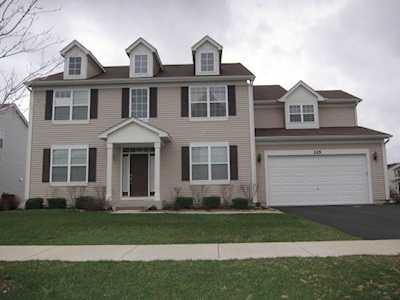 225 Woodford Rd Oswego, IL 60543