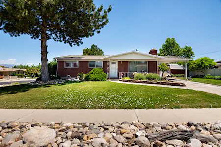 4301 S W 4665 West Valley City, UT 84120