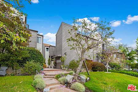 945 21st St #6 Santa Monica, CA 90403