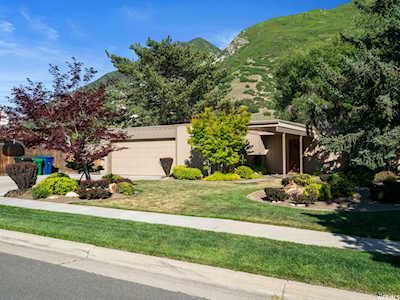 3616 E S Doverhill Dr Cottonwood Heights, UT 84121