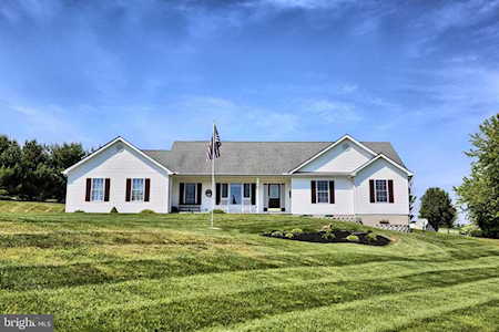 4313 Opals Choice Dr Manchester, MD 21102