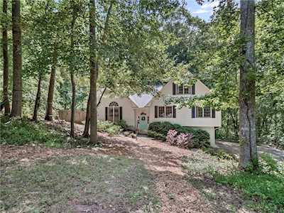 403 Hardman Ct Woodstock, GA 30188