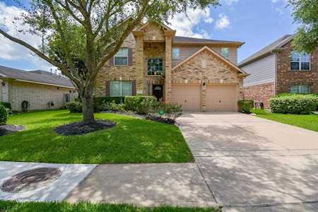 7422 Trail Hollow Missouri City, TX 77459