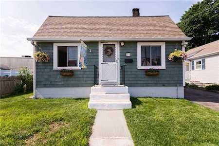 71 Unity Ave East Providence, RI 02914