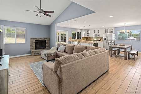 1567 Greenfield Drive El Cajon, CA 92021