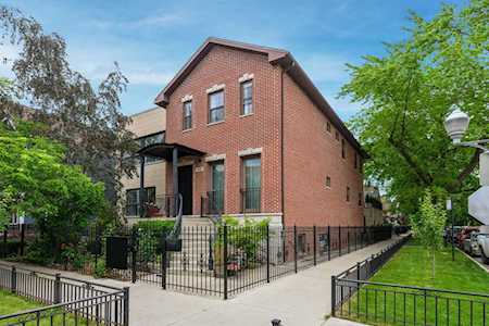 3101 N Hoyne Ave Chicago, IL 60618