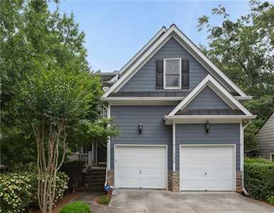 639 Sycamore Dr Decatur, GA 30030
