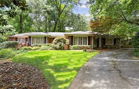 2562 Birchwood Dr NE Atlanta, GA 30305
