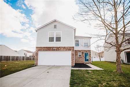 10892 Woods Dr Ingalls, IN 46048