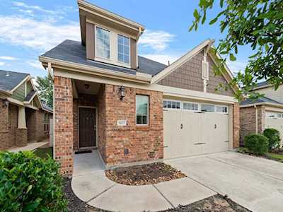 1612 Summer City Dr Houston, TX 77047