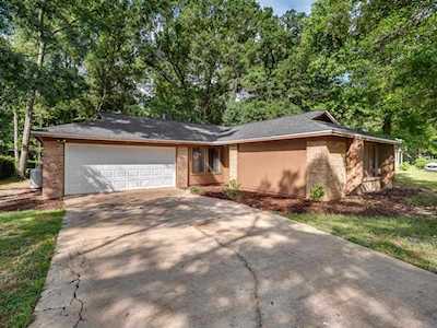 4330 Snoopy Ln Tallahassee, FL 32303