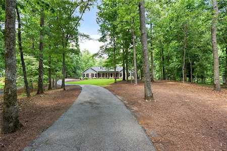 209 Hidden River Ln Woodstock, GA 30188