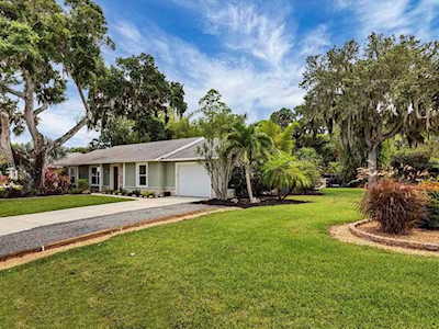 4506 30th Street CIRCLE E Bradenton, FL 34203
