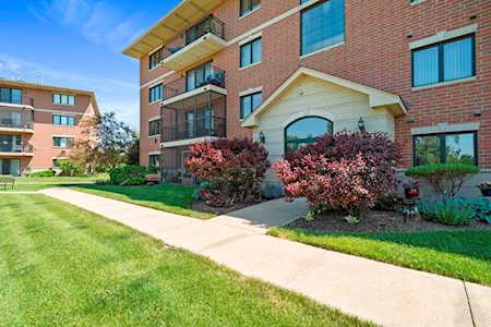 6850 W Winding Trl #401 Oak Forest, IL 60452