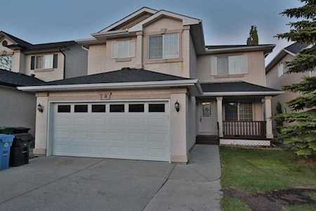 78 Harvest Grove Close NE Calgary, AB T3K 4T7