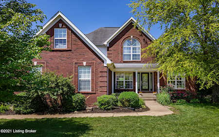 3600 Woodmont Park Ln Louisville, KY 40245
