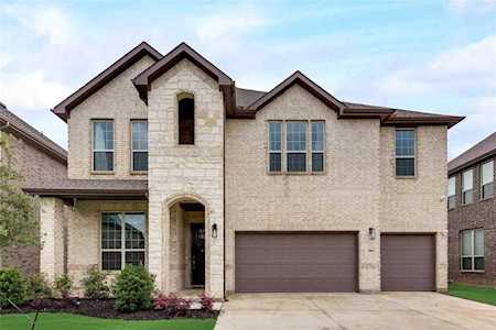 2806 Spirit Woods Lane Arlington, TX 76001