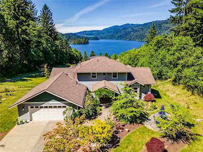 910 Iowa Heights Rd Sedro Woolley, WA 98284