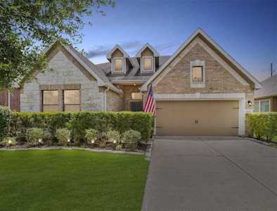 6231 Carnaby Ln Rosenberg, TX 77471