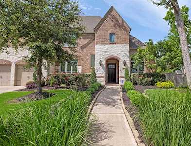 9819 Mount Shasta Missouri City, TX 77459