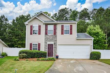 522 Oakleaf Ct Acworth, GA 30102