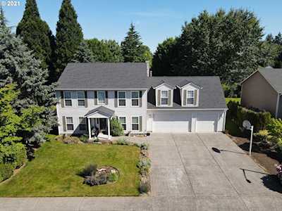 810 NW 141st St Vancouver, WA 98685