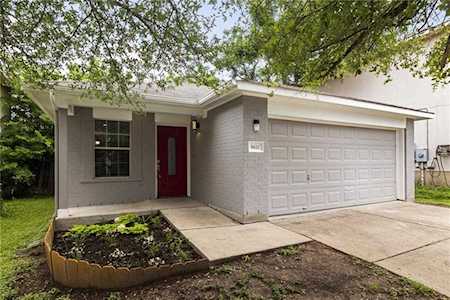 8611 Davis Oaks TRL Austin, TX 78748