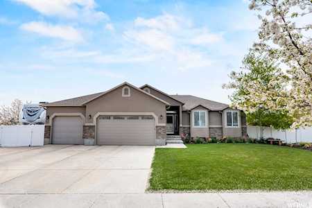 2727 S Marwari Cir Magna, UT 84044