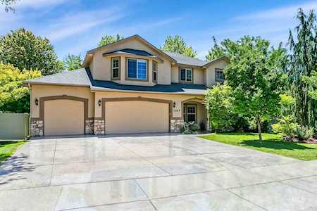 3045 E Shadowview Street Eagle, ID 83616