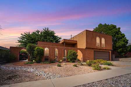 8325 Cherry Hills Rd NE Albuquerque, NM 87111