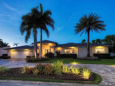 315 Belle Isle Ave Belleair Beach, FL 33786