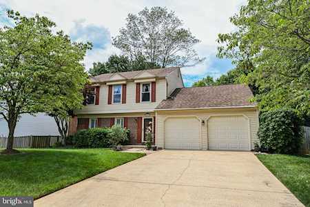 8457 Hunt Valley Dr Vienna, VA 22182