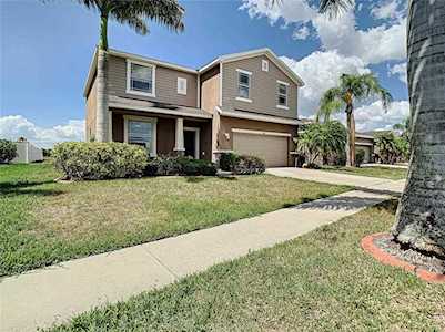 608 19th St NW Ruskin, FL 33570