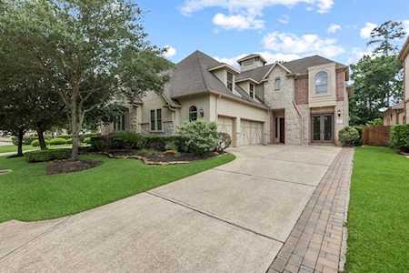 91 S Knights Crossing Dr Spring, TX 77382
