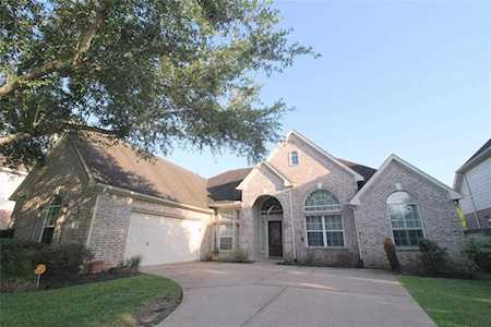 4219 Shady River Missouri City, TX 77459