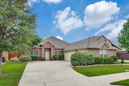943 Gladewater Drive Frisco, TX 75033