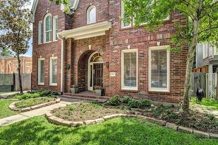 6013 Charlotte St West University Place, TX 77005