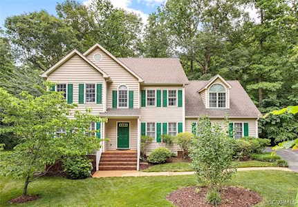 8613 Bay Knolls Ct Midlothian, VA 23112