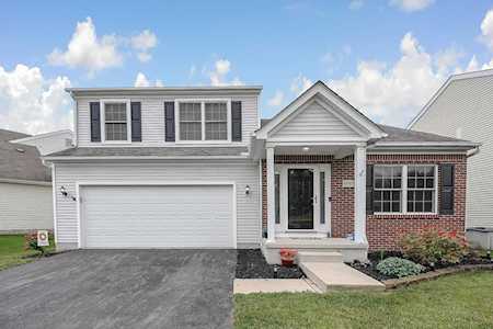 8567 Old Field Birch Drive Blacklick, OH 43004