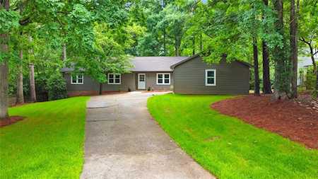 2851 Canton Hills Dr Marietta, GA 30062