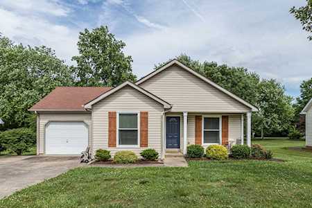 1114 Woods Edge Dr Murfreesboro, TN 37130
