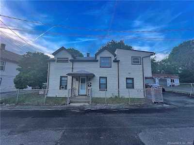 15 Carmen Street Waterbury, CT 06706